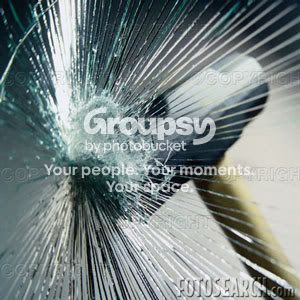 sledgehammer-hitting-glass_BU010602.jpg
