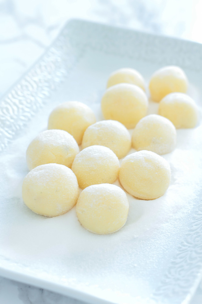 Grapefruit-Vanilla-Truffles-41-683x1024.jpg